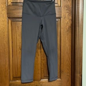 Yoga Licious leggings XS - gray color